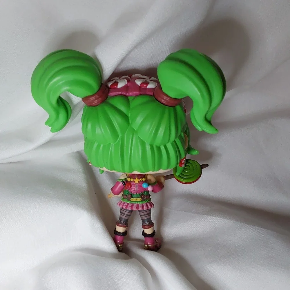 Funko Pop Fortnite Zoey #458 - Peppermint Candy Queen - 2019 Vinyl Figure